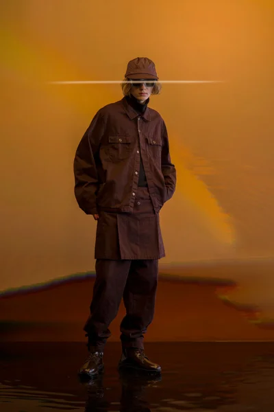 Look 37
